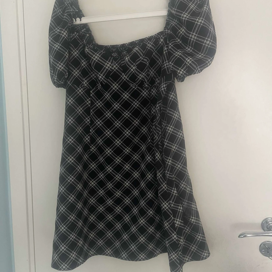 Svart och vit Klänning