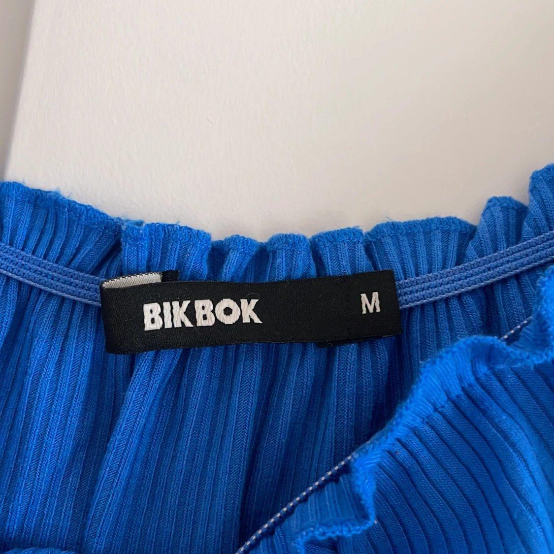 Blå off-shoulder topp från BikBok - 91