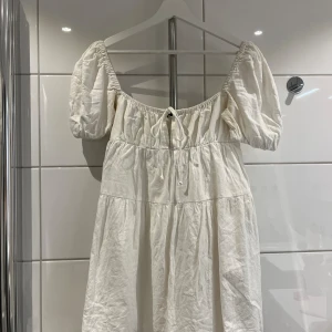 Zara klänning - Zara klänning, super fin 