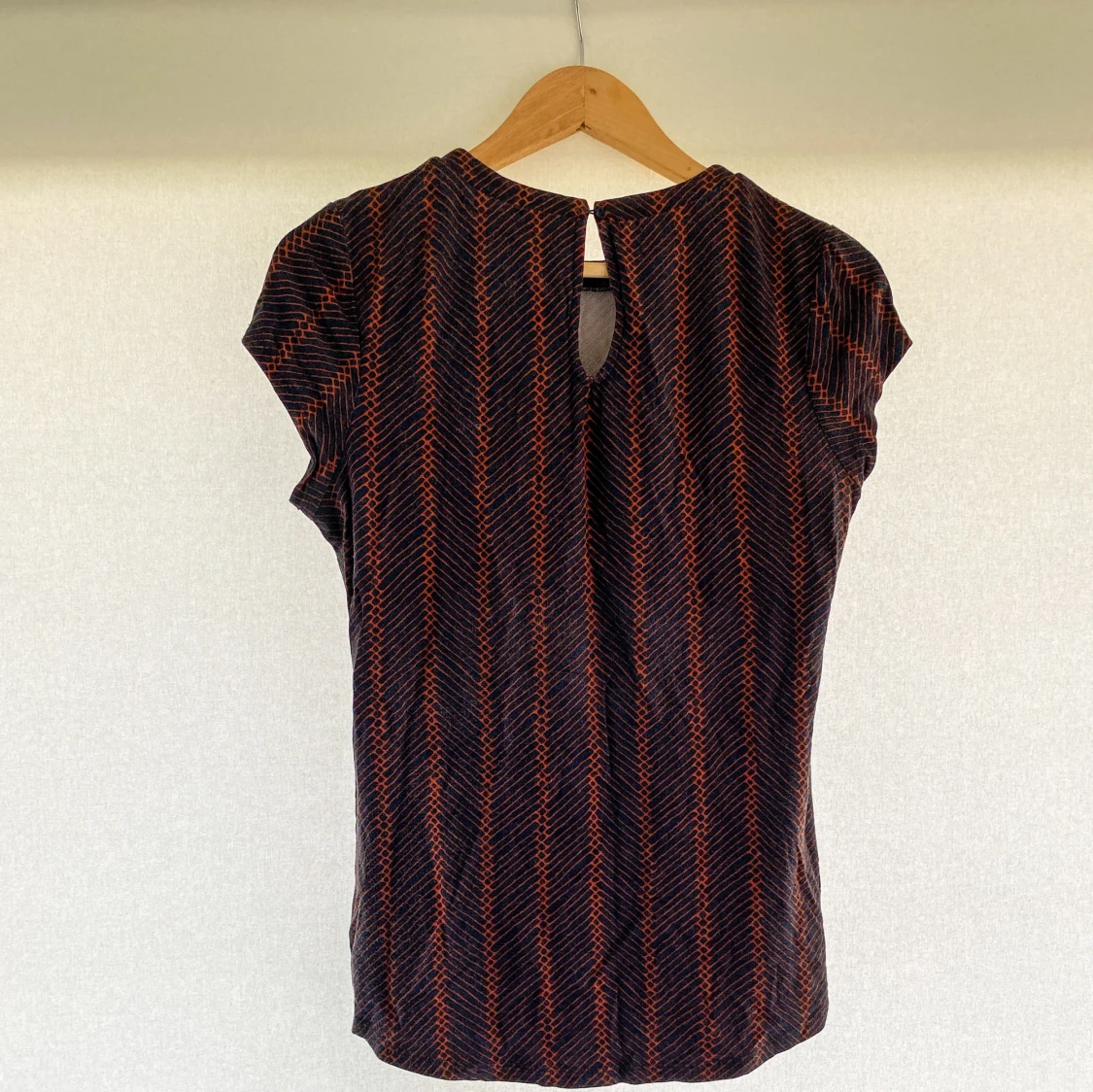 Lindex svartröd topp - 90