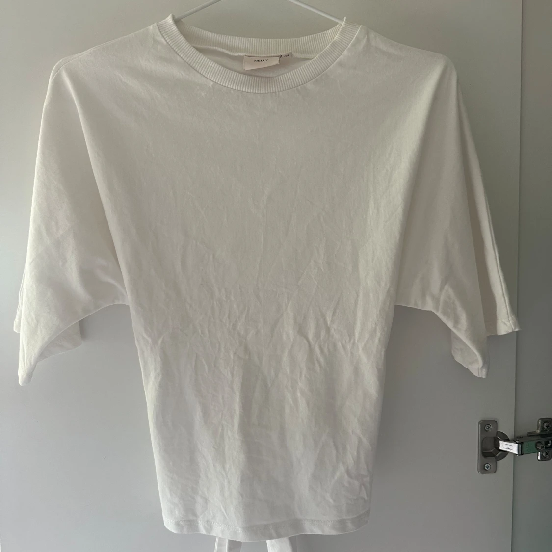 Vit topp med knyte - 90
