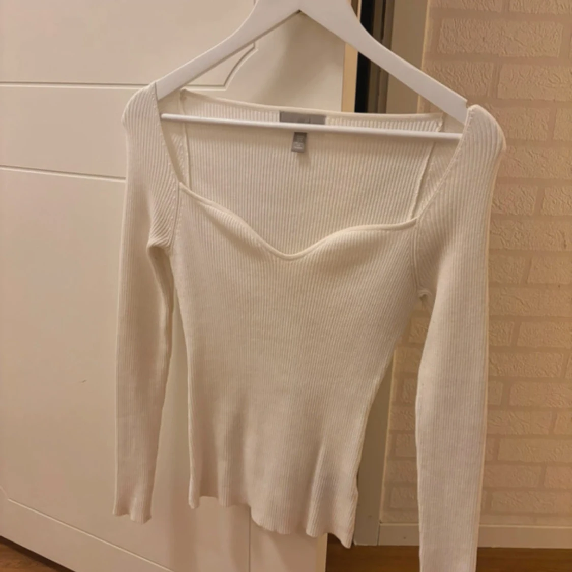 Snygg tröja med urringning  - 90