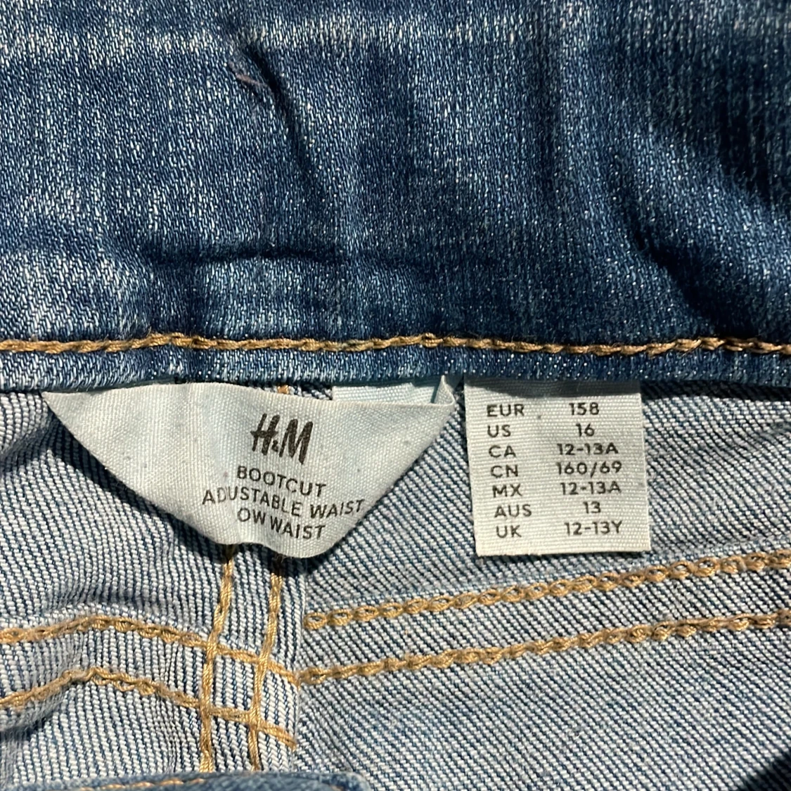 Lågmidajde utsvängda jeans! - 91