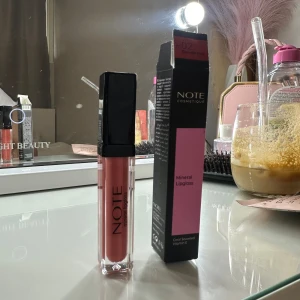 Liquid lipstick - Oanvänd 