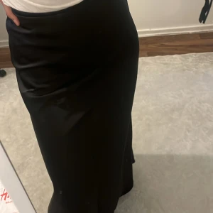 Kjol - Ännu en kjol jag säljer som inte använt heller 