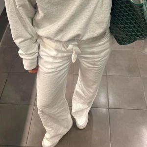 Alobha linnebyxor - Dom supersnygga linnebyxorna från alobha label! Helt nya med lappen kvar☺️