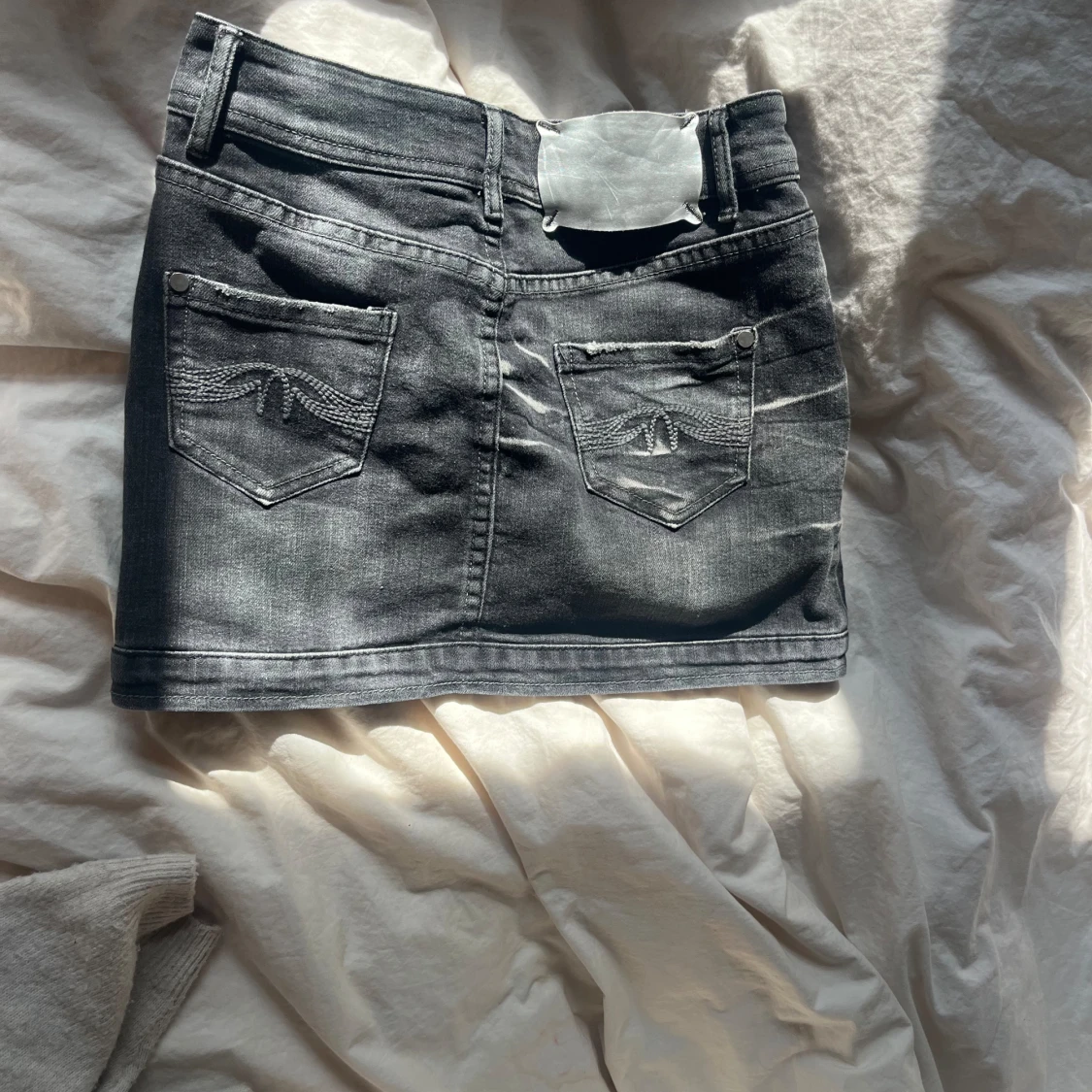 Grå jeanskjol från My Wear - 91