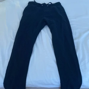 Mjukisbyxor - Dom är Helt oanvända.