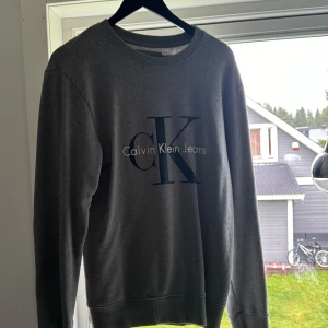 Calvin Klein sweater - Bra skick knappt använd 
