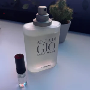 Acqua Di Gio pour homme sample - Acqua Di Gio Girorgio Armani pour homme sample, fräsch, men mer söt