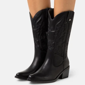 Cowboy boots - Cowboyboots i fint skick från zalando storlek 41