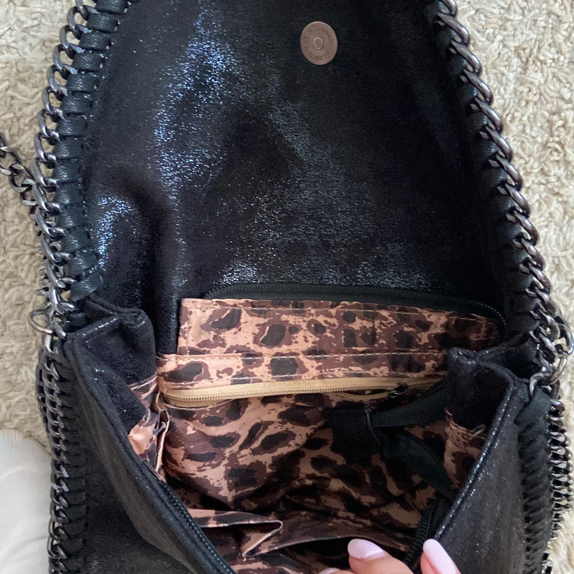 Svart handväska  - 93