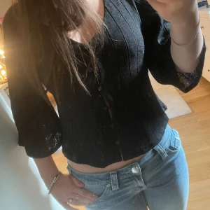 Mesh kofta - Jätte fin kofta i ett mesh liknande tyg🙌🏻💕