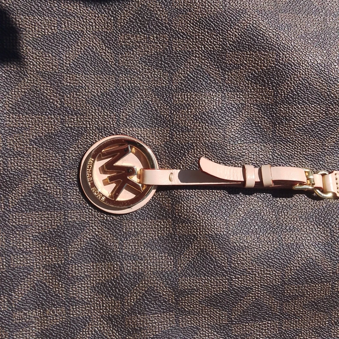 Michael Kors väska  - 90