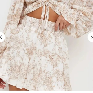 Kjol  - Jättesöt kjol💓💓