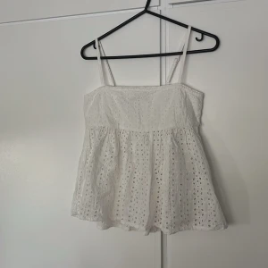 Sommartopp💗 - Jättegullig somrig topp från bikbok💗 Stl xs men passar S också! Knappt använd 