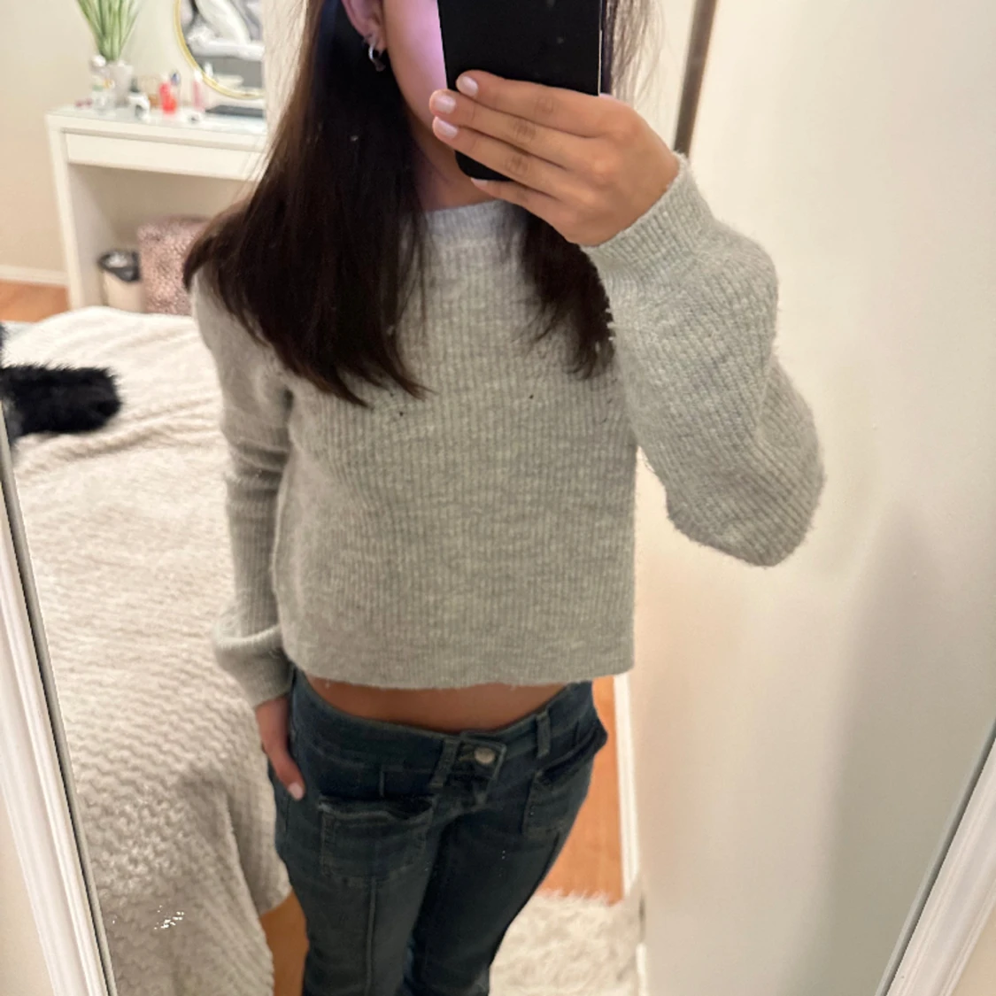 Grå stickad tröja 