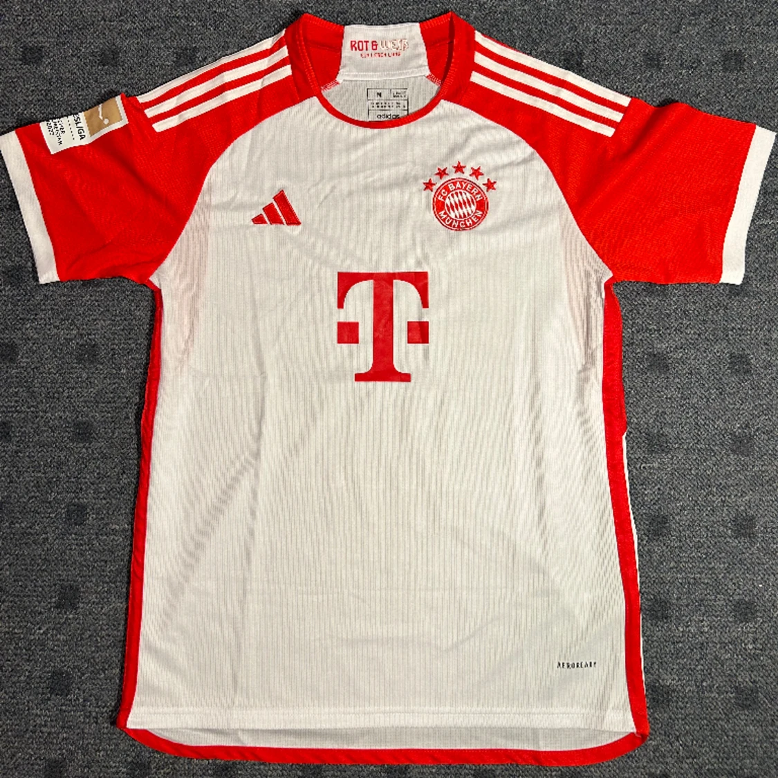 Bayern München Kane Hemmatröja år 2023/24 - 90