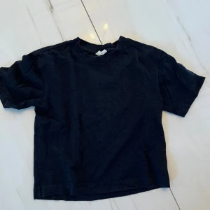 TOPP - Säljer min topp❤️