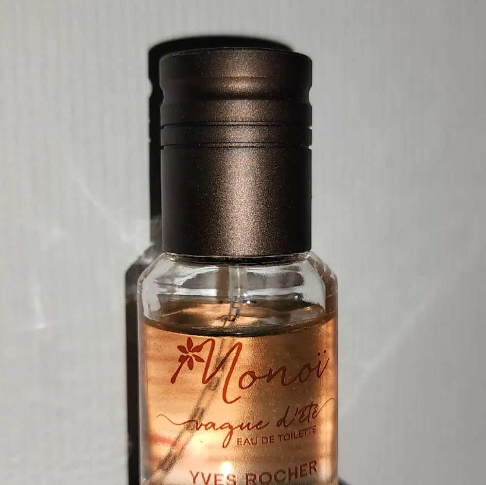 Monoï parfym från Yves Rocher. 20ml. Mycket lite använt, nästan full. Övrigt.
