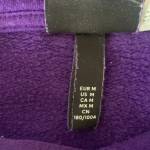 Hoodie  - Storlek M
