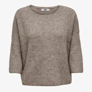 Stickad tre kvarts topp  - Säljer min snygga stickade tre kvarts ärmade tröja som jag tröttnat på💕 tröjan är slutsåld på zalando💗