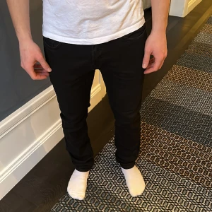 &denim Jeans  - Svarta slim low waist jeans 