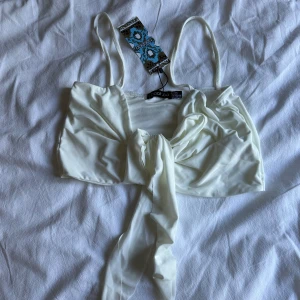 Crop top - Fin topp från Boohoo. Prislappkvar bara testad!