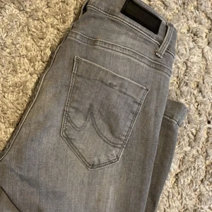 Ltb jeans  - Gråa ltb jeans som inte kommer till användning längre 🥰