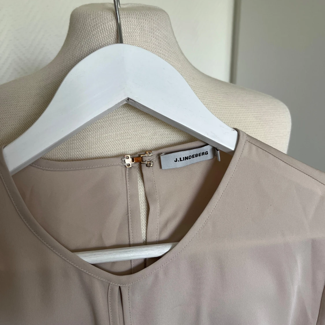 J Lindeberg beige blus  - 91