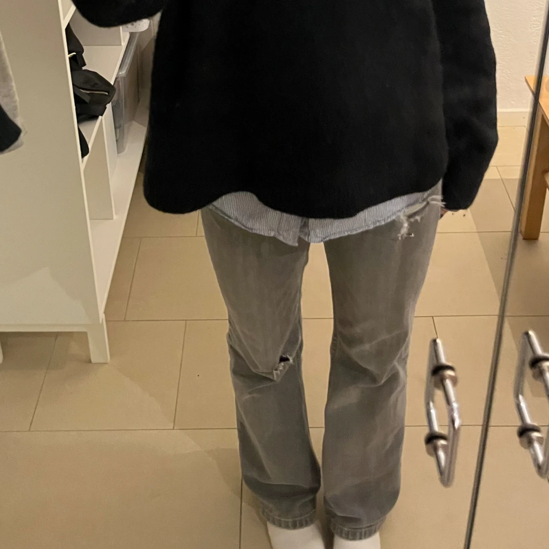 Gråa bootcut jeans - 91