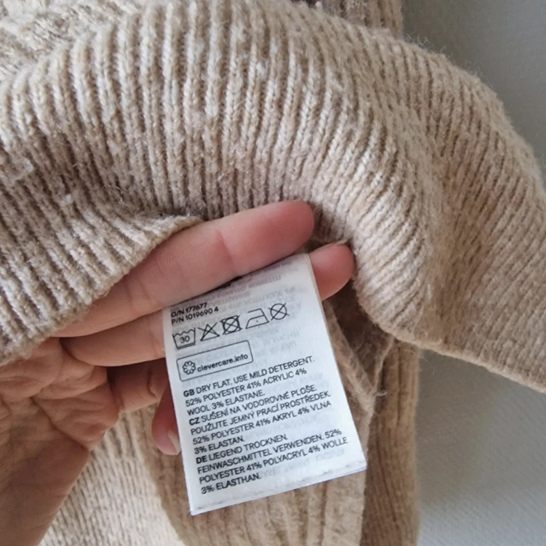 Stickad längre tröja  - 91