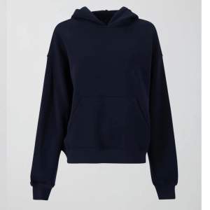 Säljer denna fina hoodie från Gina tricot. Som ny, inga defekter. Nypris ungefär 400, mörkblå i storlek S.💗