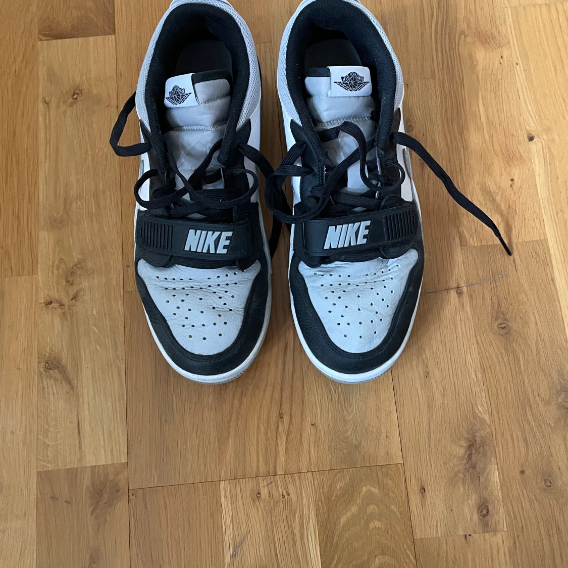 Jordan Air Legacy White/black/wolf grey  - 91