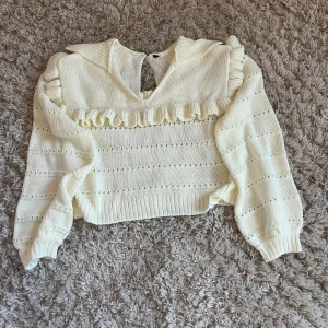 Söt blus stickad  - Stickad blus köpt på Vinted 