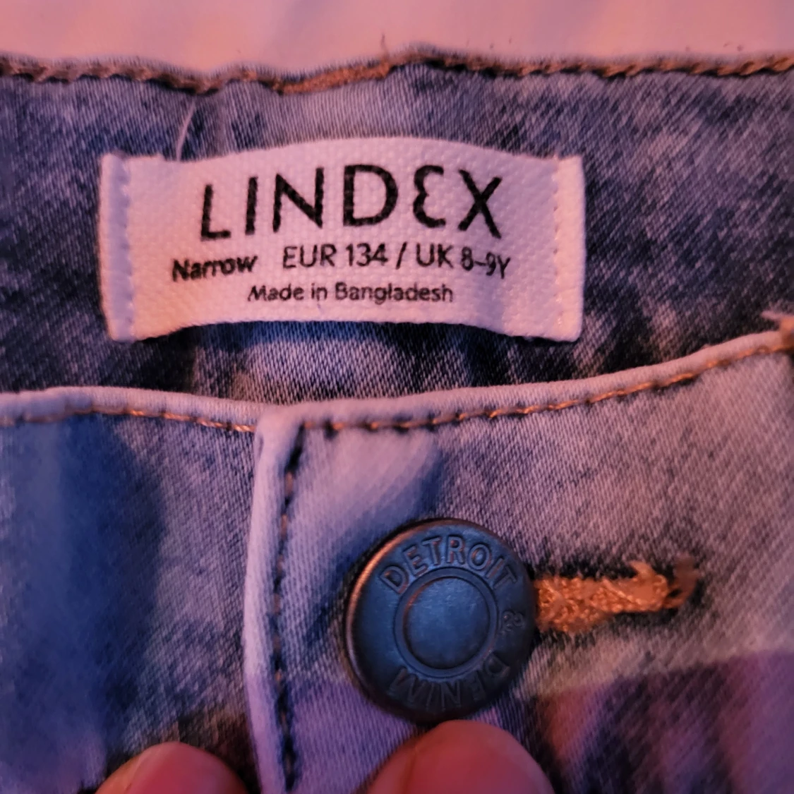 Jeans i strechmaterial - 92