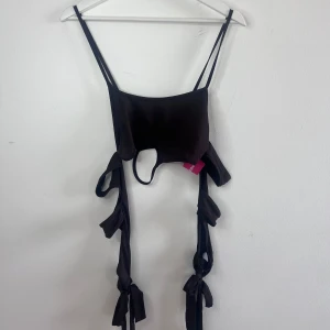 brun linne med coola armar - helt ny, prislapp kvar