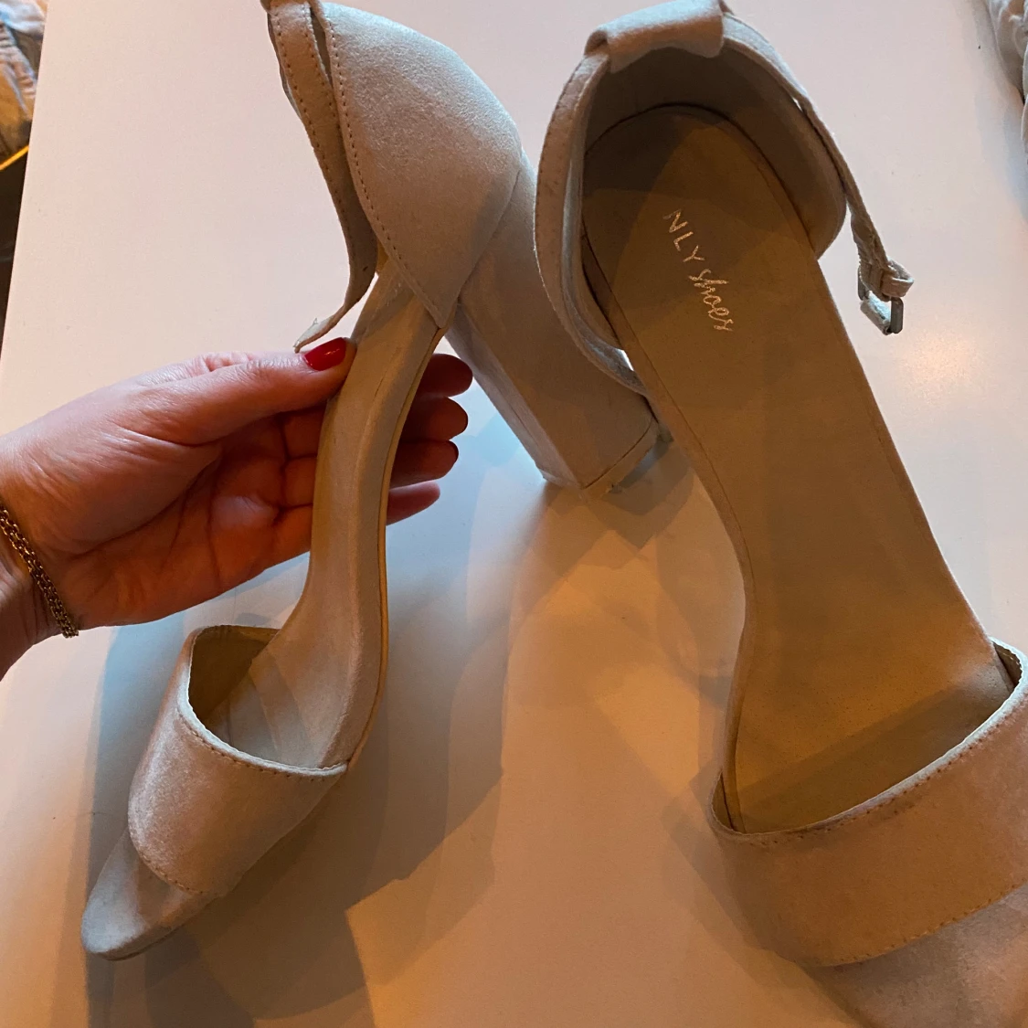 Beiga klackskor  - 91