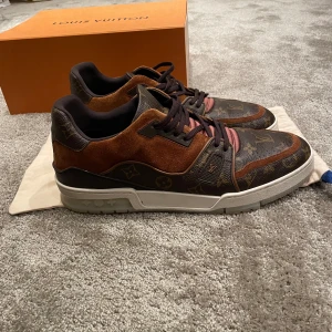 Louis Vuitton sneakers  - Louis Vuitton trainers. Sjukt limiterade och snyggast på marknaden 