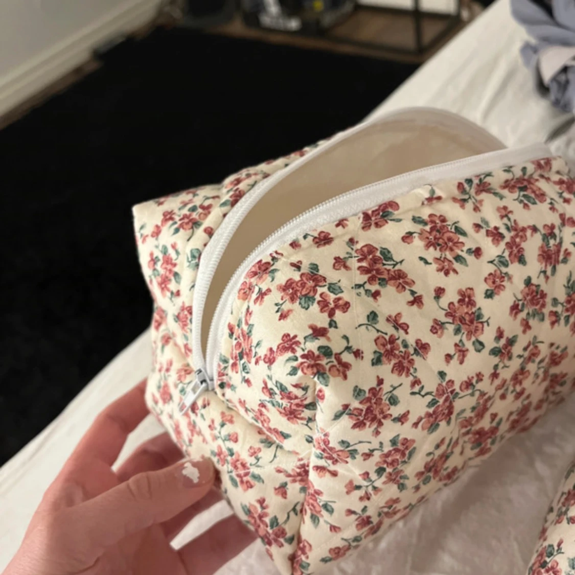 HANDGJORDA NECESSÄRER - 91