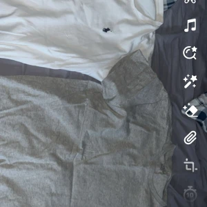 Ralph lauren t shirt - Säljer 3 st Ralph lauren t shirt man kan köpa separata men kom mer frågor om ni vill ha bilder eller liknande 