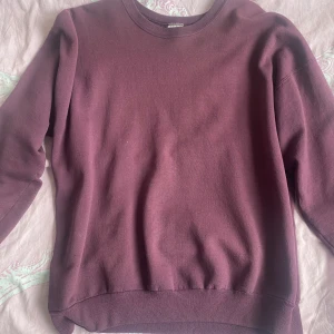 Snygg rosa sweatshirt - Fint skick lite oversized sweatshirt