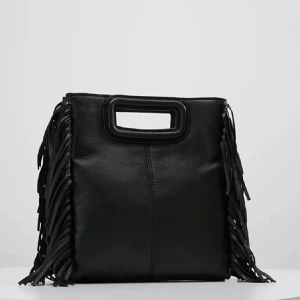 Maje väska - Jätte cool maje väska och maje band. Köpt i maje butiken i Stockholm. Dustbag finns med. Inga defekter. Nypris på väskan ca 3000kr och nypris på väskbandet ca 2000kr. Skriv privat för fler bilder och frågor. Har inget bestämt pris än men ca det nedan