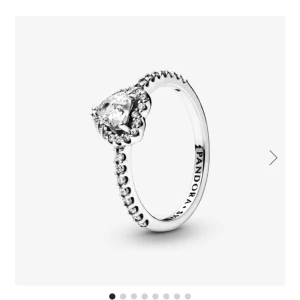 Pandora ring  - Säljer nu min Pandora ring. Använd en gång och den är 18,5 mm