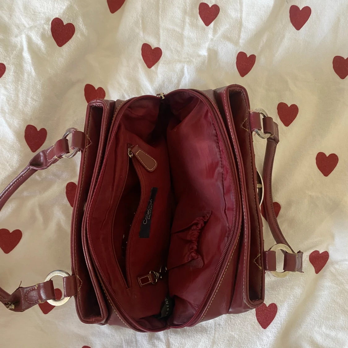 Röd handväska  - 91