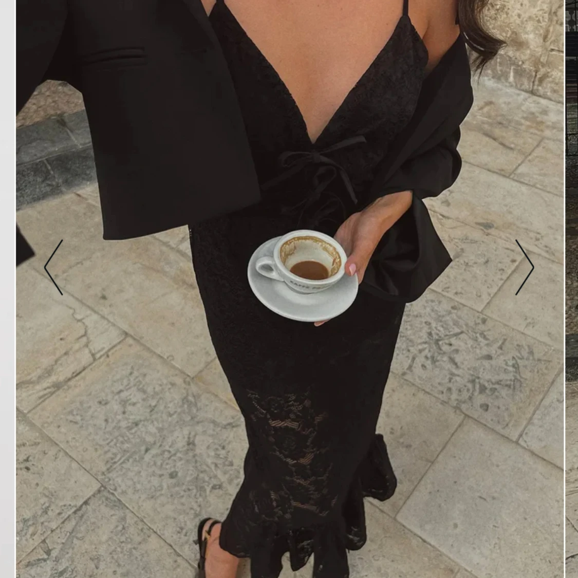 Klänning i spets//helt oanvänd