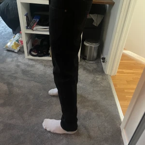 Levis 502 - 31/34 Köpta för 1200kr Pris kan diskuteras