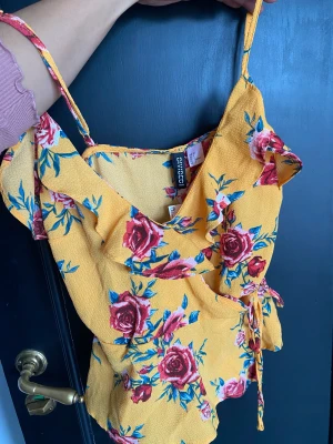 Omlottlinne XS - Somrigt linne i storlek 34. Nytt med lapp