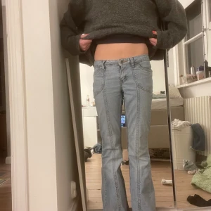 Coola jeans - Jätte cooola jeans ifrån hm säljer pga för korta 💗