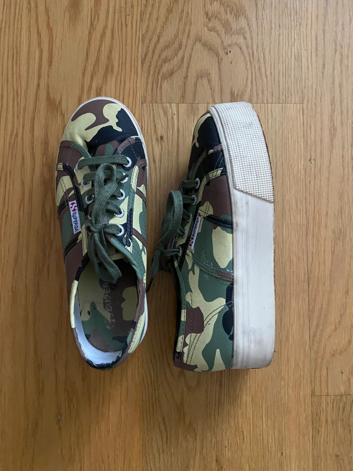 Militärmönstrade Superga skor - 90